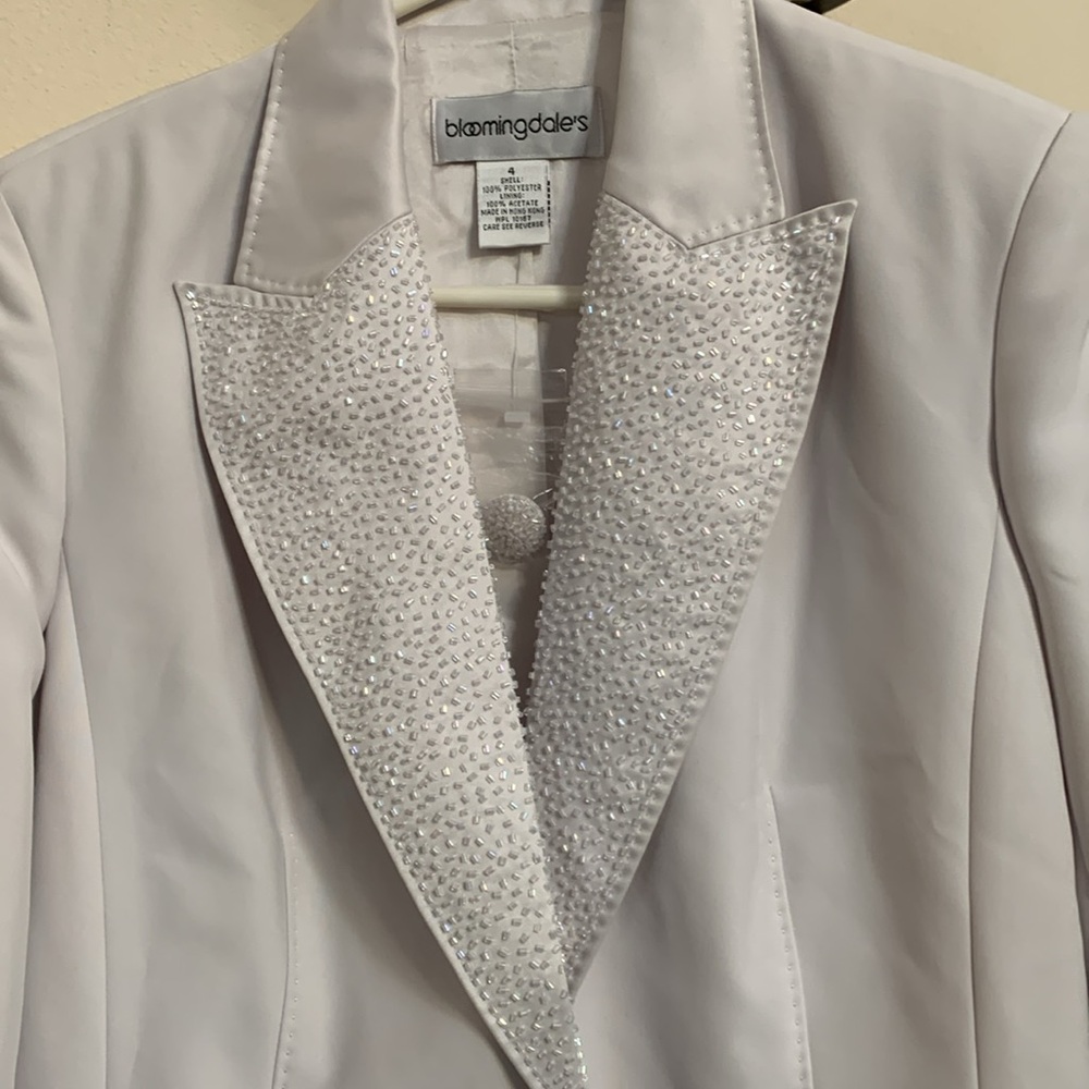 NWT Bloomingdale’s women 3 piece suit set